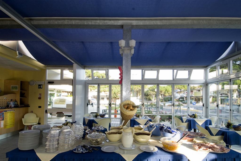Hotel Minerva Lignano Sabbiadoro Exterior foto
